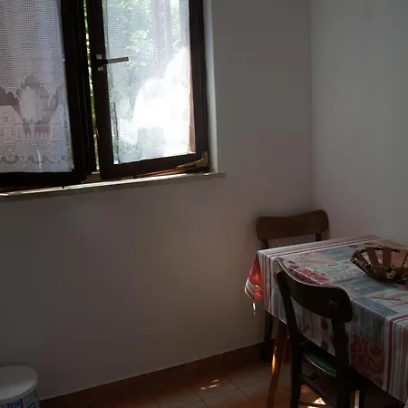 Apartment With Three Hearts *
