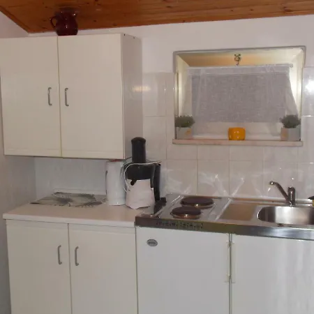 With Three Hearts Apartment *